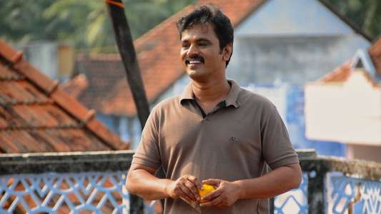 Moondru Per Moondru Kaadhal - Backdrop