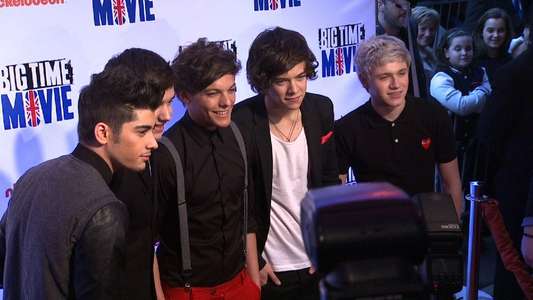 One Direction: Ruling The World - Backdrop