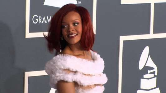 Rihanna No Regrets - Backdrop