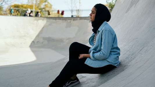Hala - Backdrop