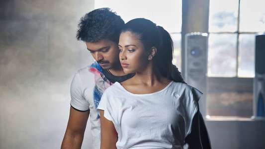 Thalaivaa - Backdrop