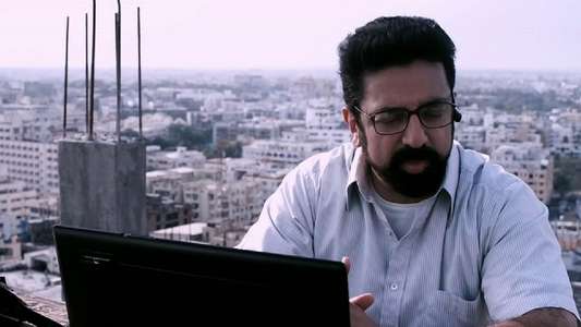 Unnaipol Oruvan - Backdrop