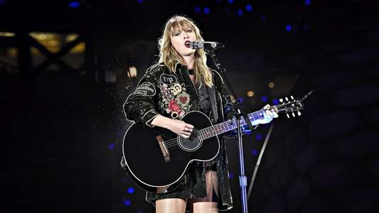 Taylor Swift: Reputation Stadium Tour - Backdrop