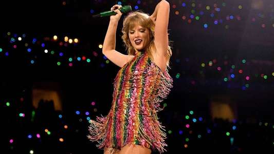 Taylor Swift: Reputation Stadium Tour - Backdrop