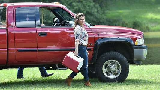 Trading Paint - Backdrop