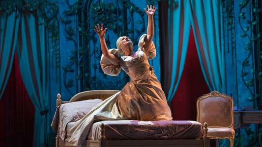 La Traviata - Met Opera Live - Backdrop