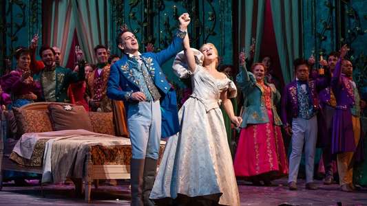 La Traviata - Met Opera Live - Backdrop