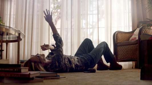 Gloria Bell - Backdrop