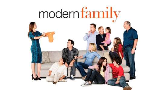 Modern Family - Backdrops