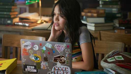 Pretty Little Liars: Original Sin - Backdrops