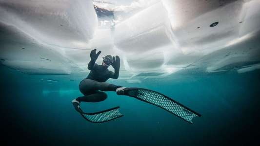 Hold Your Breath: The Ice Dive - Backdrops
