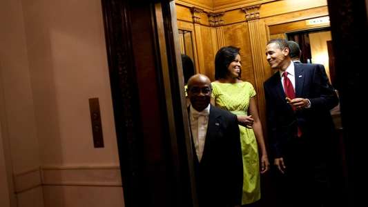 Obama: In Pursuit of a More Perfect Union - Backdrops