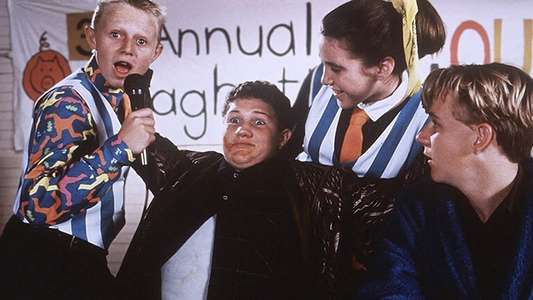 Round the Twist - Backdrop