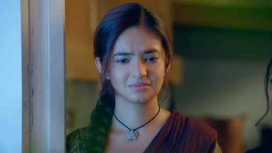 Apna Time Bhi Aayega - Backdrop