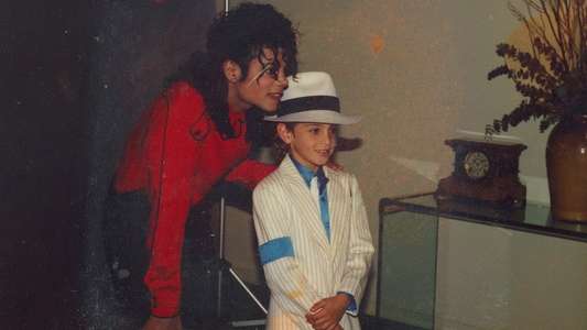 Leaving Neverland - Backdrops