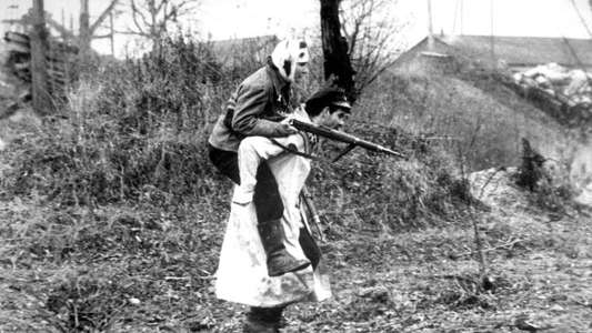 Les Carabiniers - Backdrops
