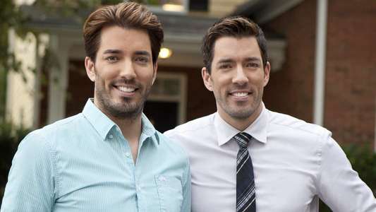 Property Brothers: Buying and Selling - Backdrop