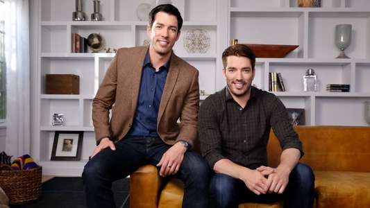 Property Brothers: Buying and Selling - Backdrop