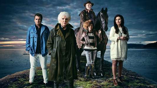 Kat & Alfie: Redwater - Backdrop