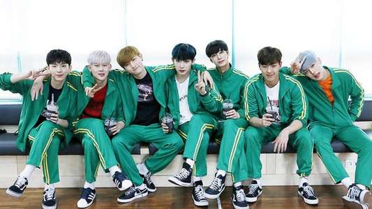MONSTA X-RAY - Backdrop