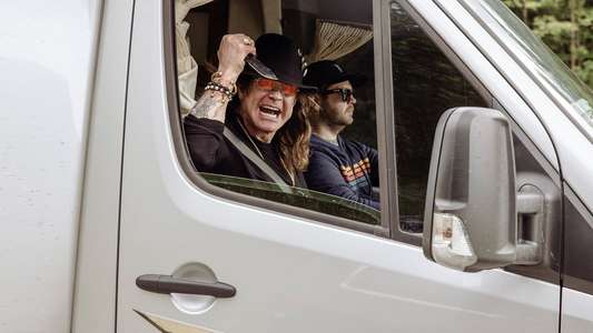 Ozzy and Jack's World Detour - Backdrops