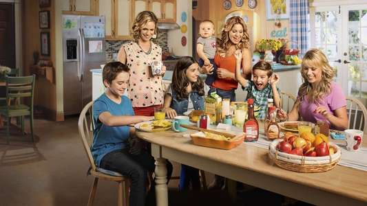 Fuller House - Backdrops