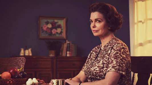 Mrs. America - Backdrops