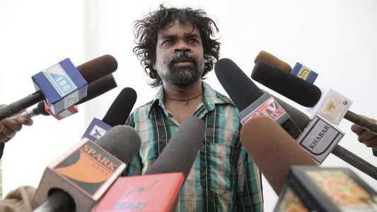 PEEPLI [Live] - Backdrop