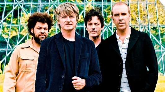 Crowded House: Intriguer Bonus DVD - Backdrop