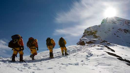 Miracle on Everest - Backdrop