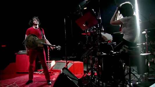 The White Stripes: Under Great White Northern Lights - Backdrop