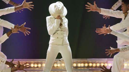 Christina Aguilera: Back to Basics - Live and Down Under - Backdrop