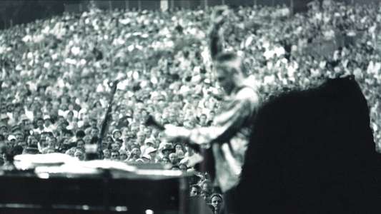 Paul Weller: Two Classic Performances - Backdrop