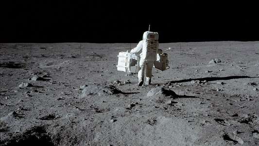 Apollo 18 - Backdrop