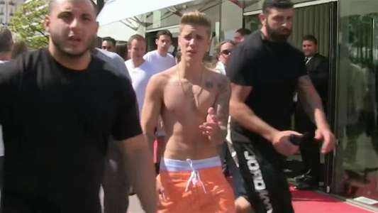 Bieber Generation - Backdrops