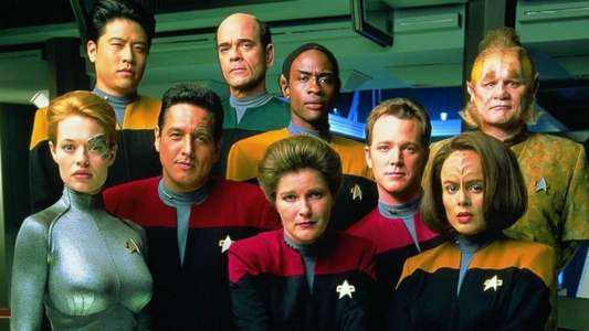 Star Trek: Voyager - Backdrop