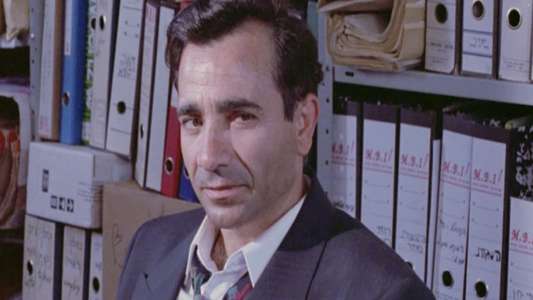 The Revenge of Itzik Finkelstein - Backdrop