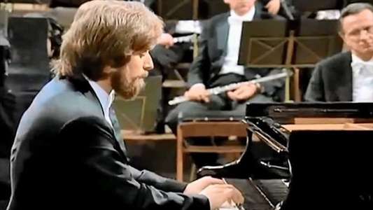 Bernstein: Beethoven Piano Concertos Nos. 3  4 & 5 - Backdrop
