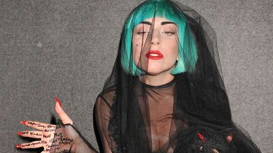 Lady Gaga: On the Edge - Backdrop