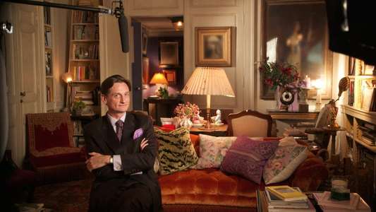In Vogue: The Editor's Eye - Backdrop