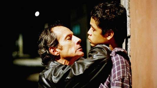 Querô: A Damned Report - Backdrop