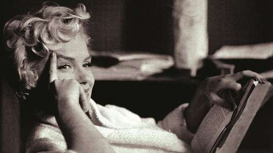 Love  Marilyn - Backdrop