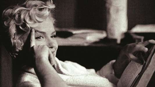 Love  Marilyn - Backdrop