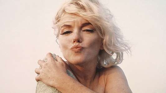 Love  Marilyn - Backdrop