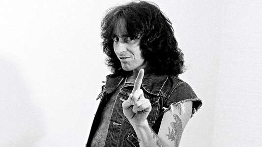 AC/DC: Plug Me In - Backdrop