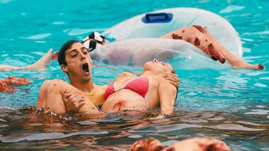 Piranha 3DD - Backdrop