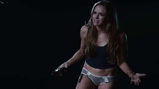 Piranha 3DD - Backdrop
