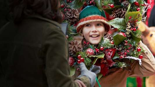 Home Alone: The Holiday Heist - Backdrops