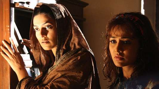 Ram Gopal Varma Ki Aag - Backdrops