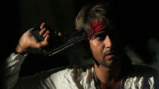 Ram Gopal Varma Ki Aag - Backdrops
